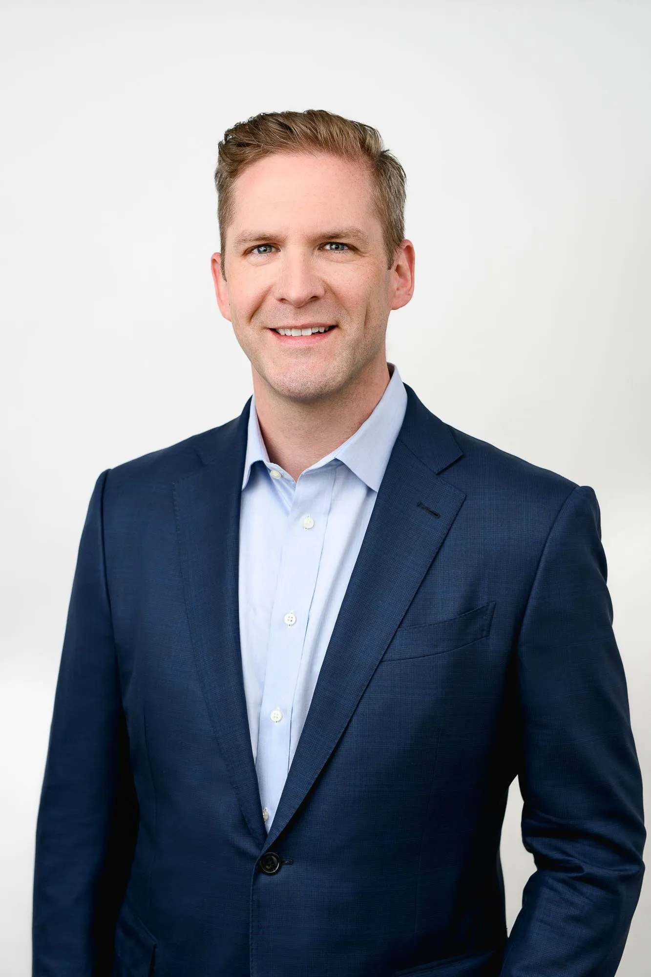 Tomás Vasquez, Acquisitions Manager
